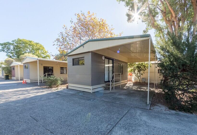 هتل Banksia Tourist Park