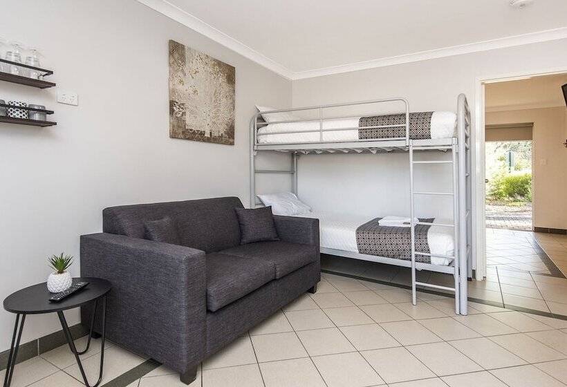 هتل Banksia Tourist Park