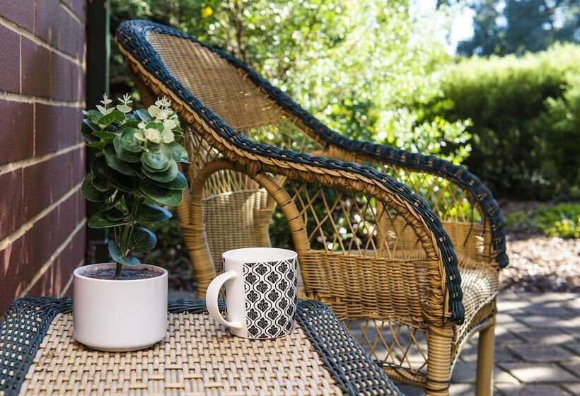 هتل Banksia Tourist Park