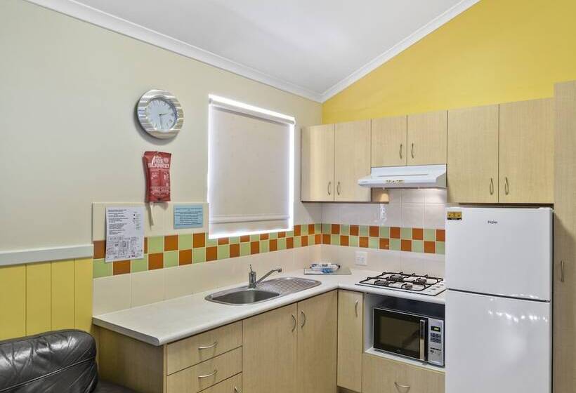 هتل Belair Gardens Caravan Park