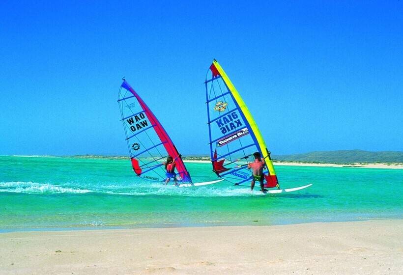 هتل Belair Gardens Caravan Park