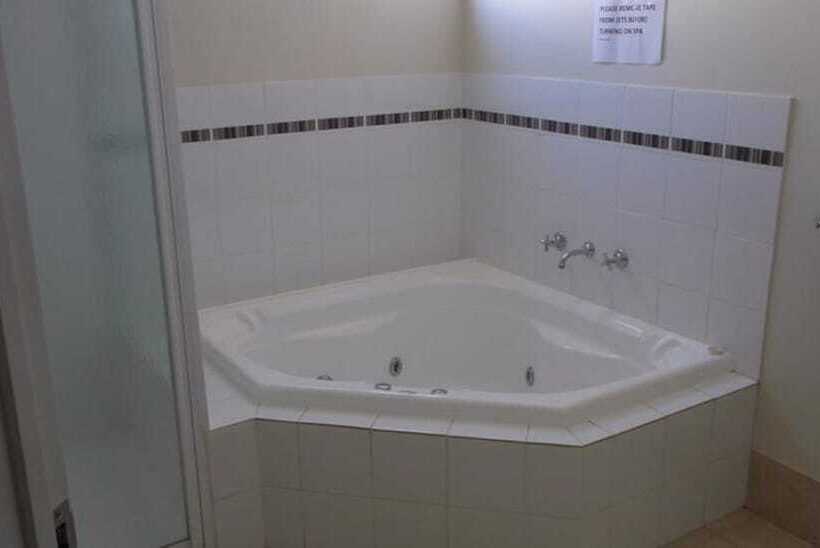 هتل Belair Gardens Caravan Park