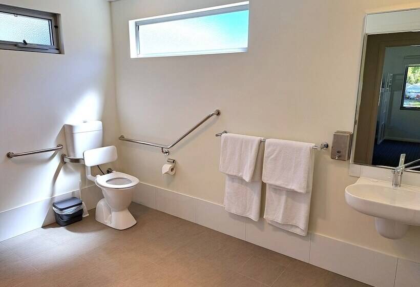 هتل Big4 Emu Beach Holiday Park