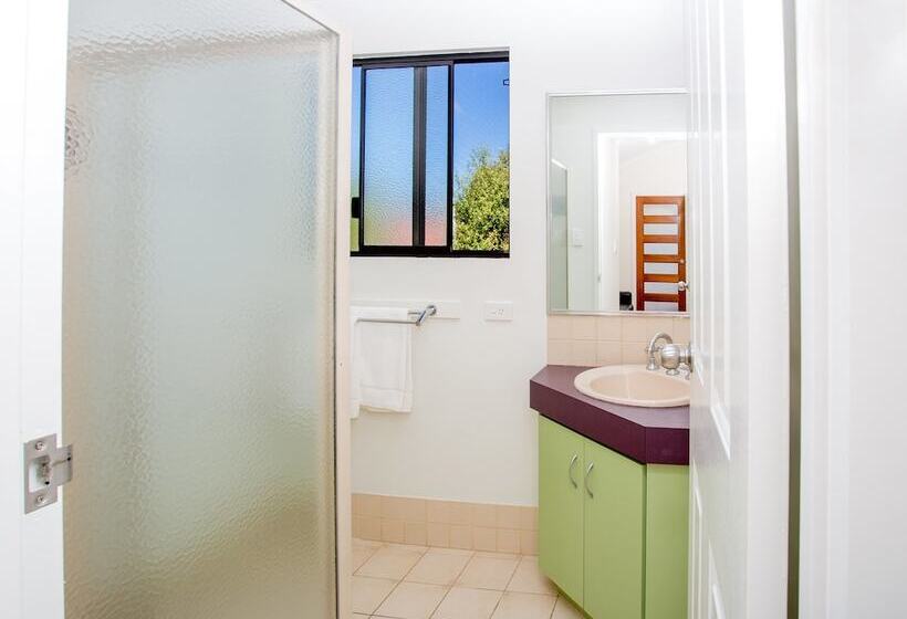 هتل Big4 Emu Beach Holiday Park