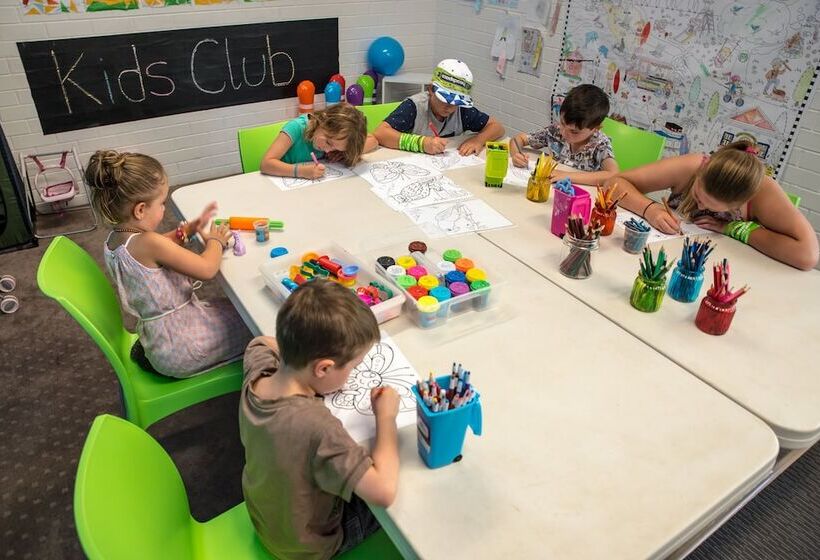 هتل Big4 Emu Beach Holiday Park