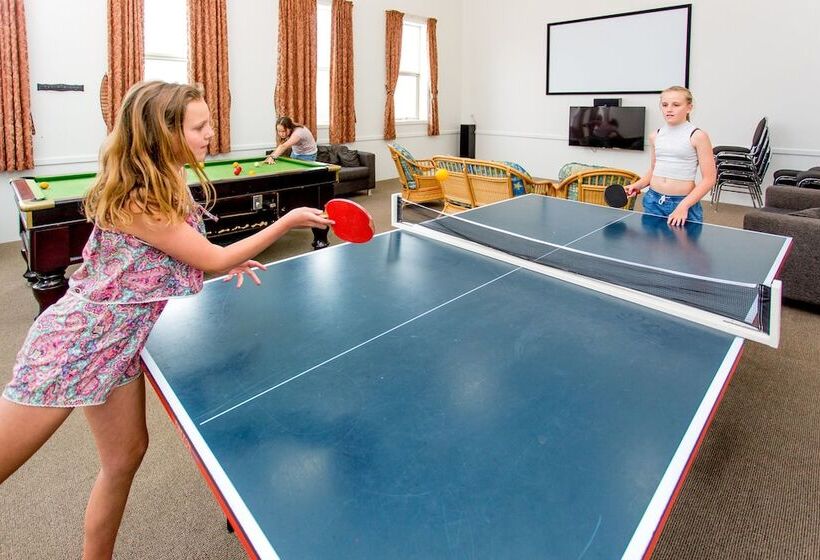 هتل Big4 Emu Beach Holiday Park