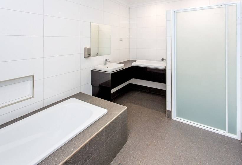 هتل Big4 Emu Beach Holiday Park