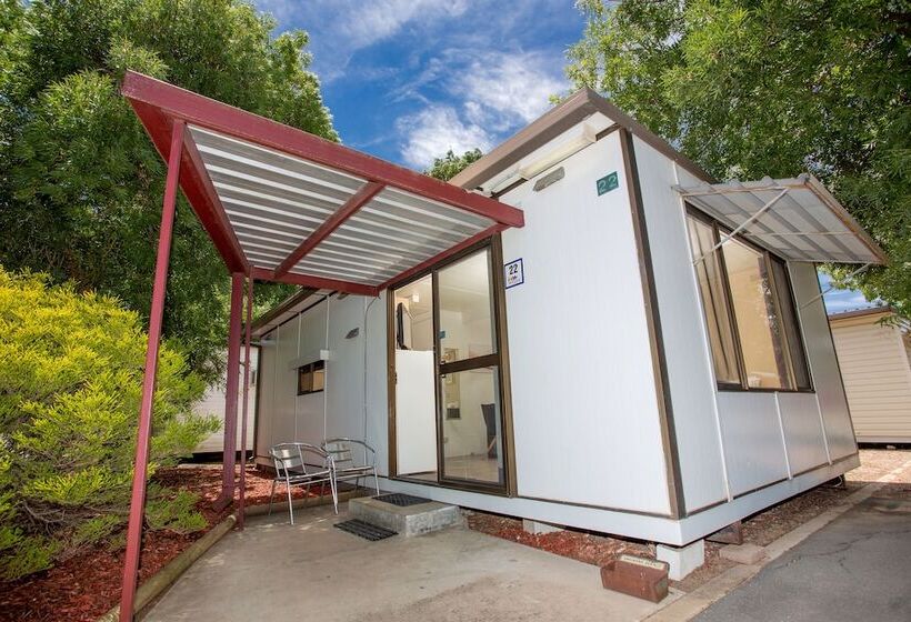 هتل Big4 Shepparton Park Lane Holiday Park