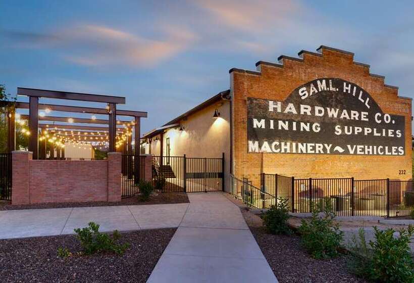 בית מלון כפרי Hilton Garden Inn Prescott Downtown