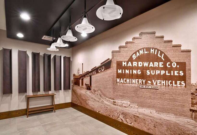 בית מלון כפרי Hilton Garden Inn Prescott Downtown