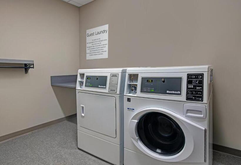 호텔 Holiday Inn Express Milwaukee Downtown, An Ihg