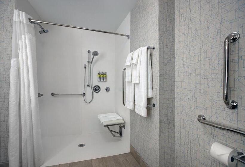 호텔 Holiday Inn Express Milwaukee Downtown, An Ihg