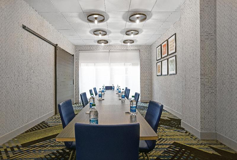 호텔 Holiday Inn Express Milwaukee Downtown, An Ihg