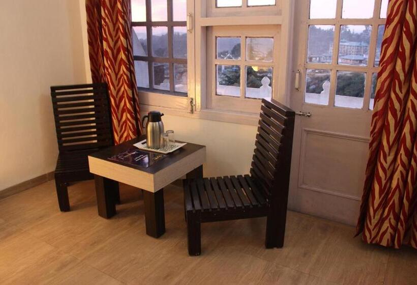 酒店 Vatika   The Riverside Resort