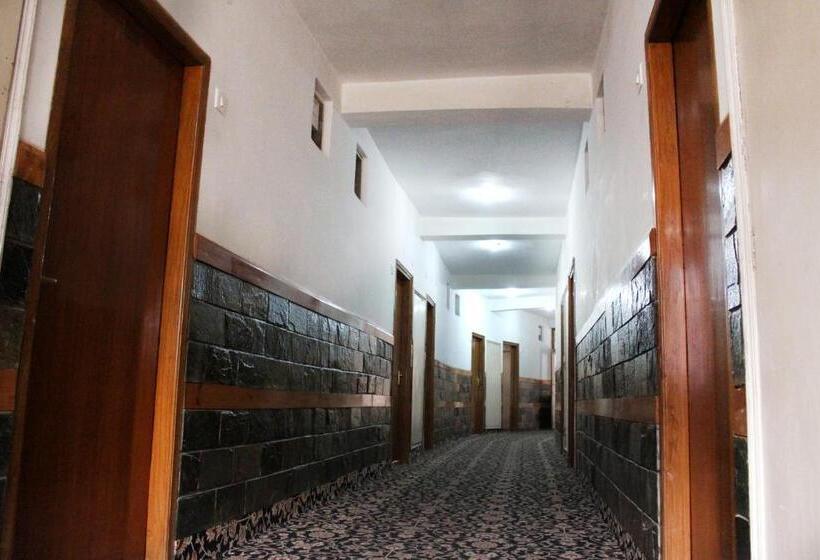 酒店 Vatika   The Riverside Resort