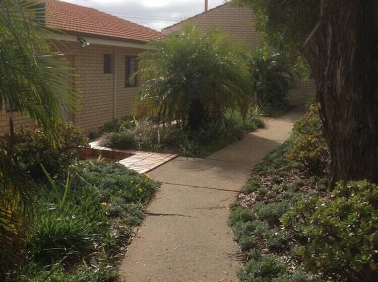 مُتل Ocean View Villas