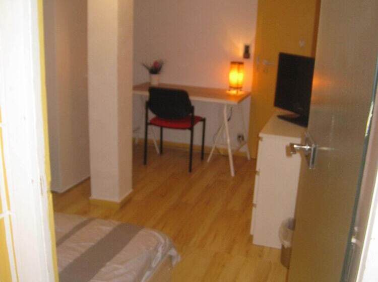 مبيت وإفطار Chambres Privatives Chez L Habitant