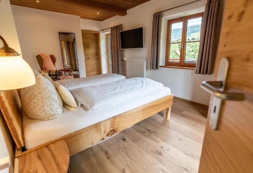 Bed and Breakfast Gästehaus Neu Am Passionstheater