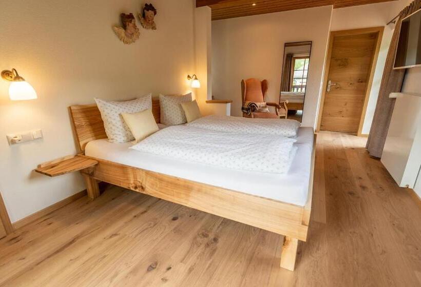 Bed and Breakfast Gästehaus Neu Am Passionstheater