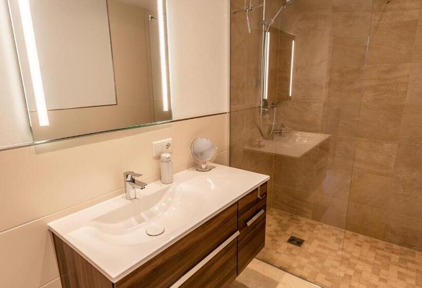 ベッドアンドブレックファースト Gästehaus Neu Am Passionstheater