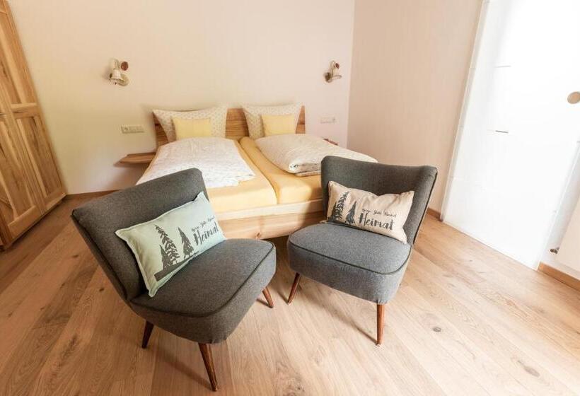 Bed and Breakfast Gästehaus Neu Am Passionstheater