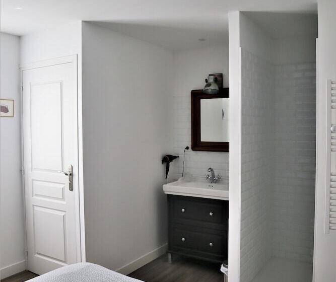 مبيت وإفطار L Auberge Du Croissant