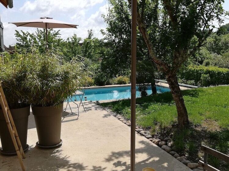 민박 Les Perluetes