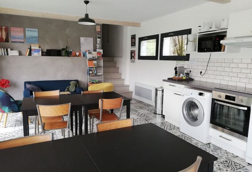 민박 Les Perluetes