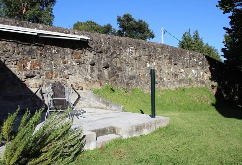 Excellent Cottage In Santa Comba With Communal Swimming Pool