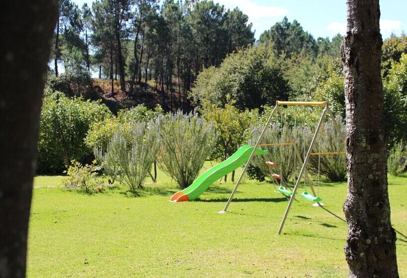 Excellent Cottage In Santa Comba With Communal Swimming Pool