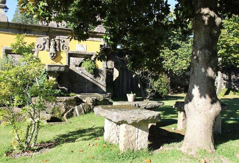 Excellent Cottage In Santa Comba With Communal Swimming Pool