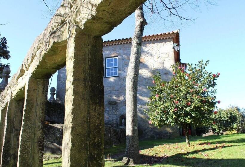 Excellent Cottage In Santa Comba With Communal Swimming Pool