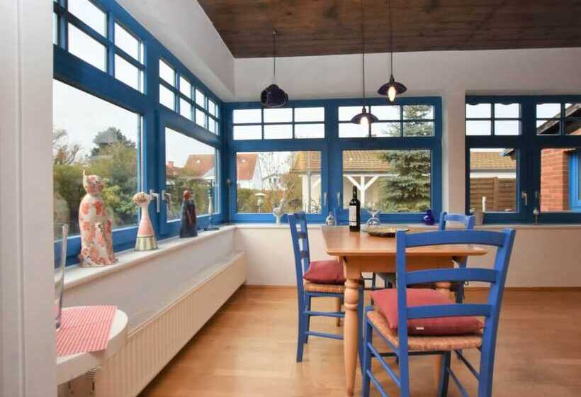 Holiday Home With Terrace In Graal Muritz