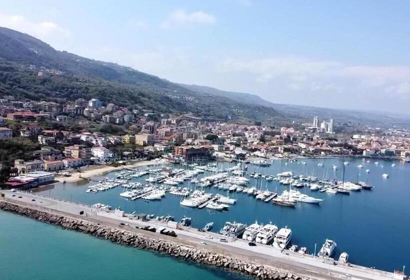 Хостел Saraceno