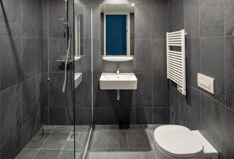 مسافرخانه The Social Hub Bologna