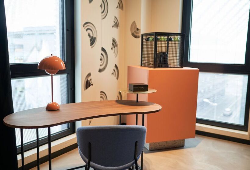 مسافرخانه The Social Hub Bologna