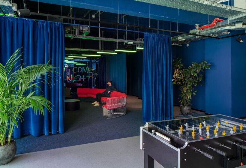 مسافرخانه The Social Hub Bologna