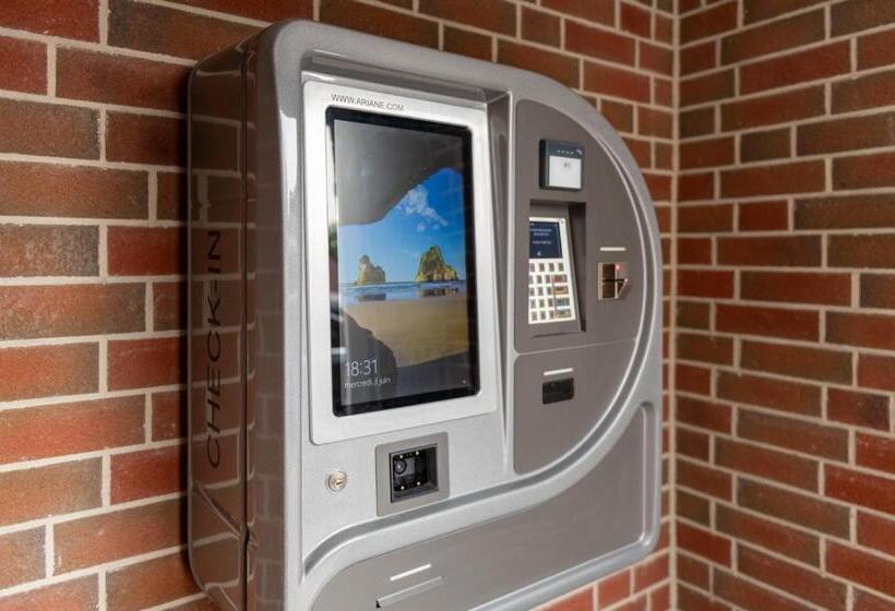 فندق 24/7 Selfcheckin