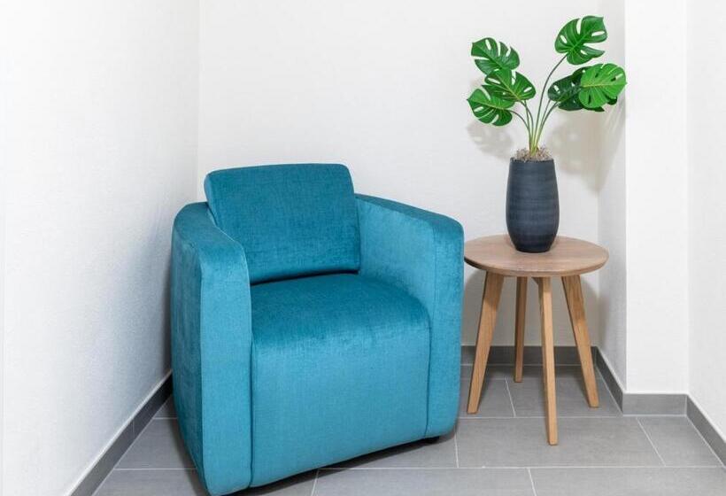 فندق 24/7 Selfcheckin