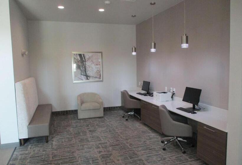 בית מלון כפרי Best Western Plus Chickasha Inn