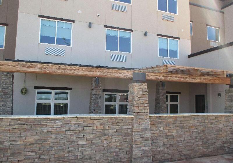 בית מלון כפרי Best Western Plus Chickasha Inn