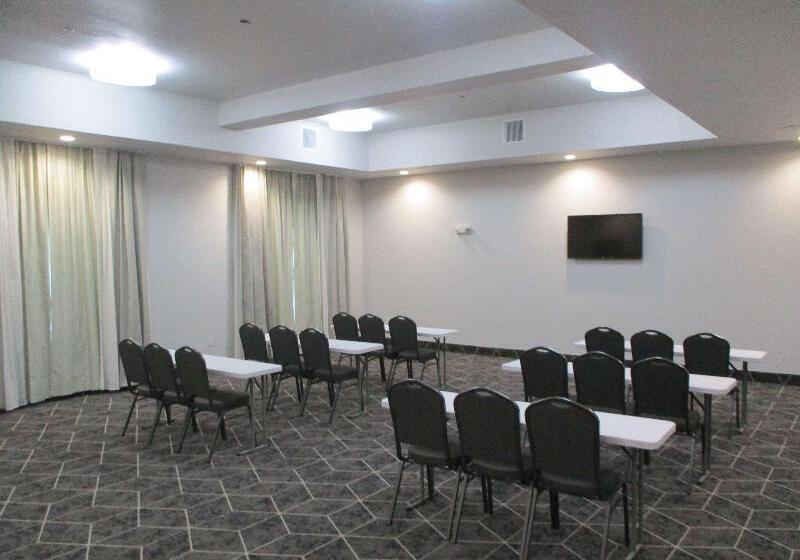 فندق Best Western Plus Chickasha Inn