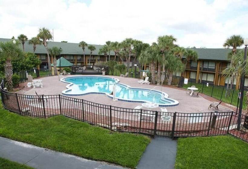فندق Countryside Inn & Suites Orlando