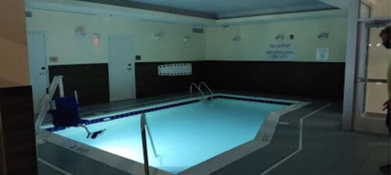 فندق Fairfield Inn & Suites By Marriott Cleveland Tiedeman Road