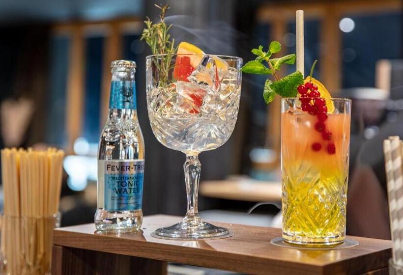 Отель Hôtel Le Diamond Rock