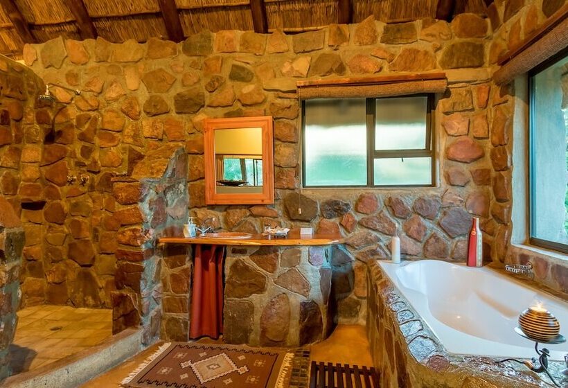 בית מלון כפרי Iketla Lodge