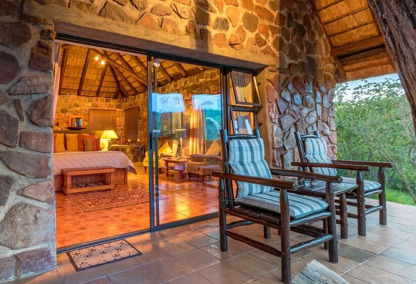 בית מלון כפרי Iketla Lodge