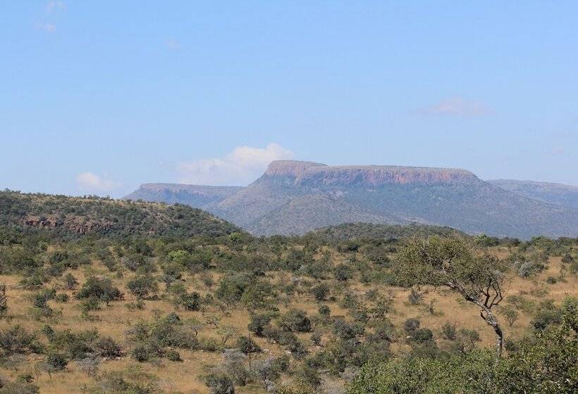 בית מלון כפרי Iketla Lodge