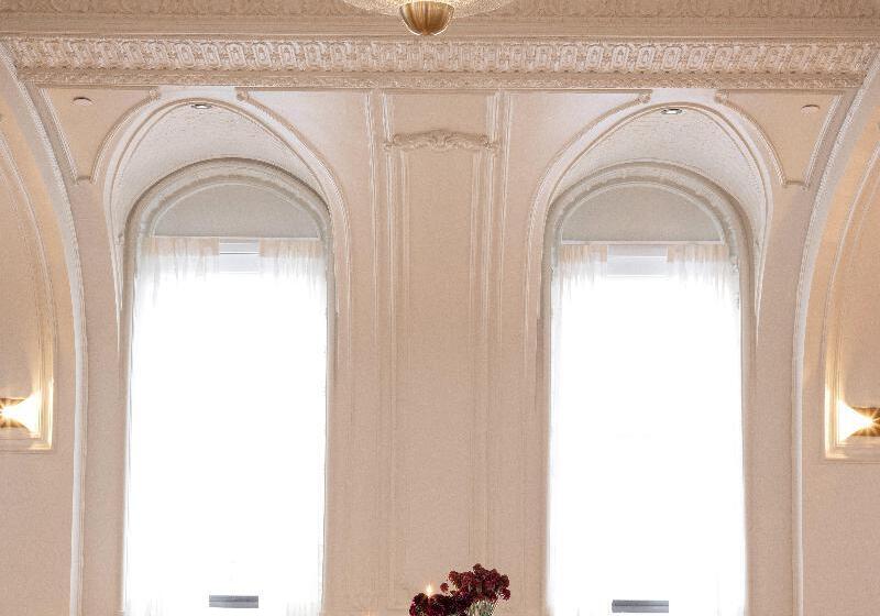 Kimpton Cottonwood Hotel, An Ihg