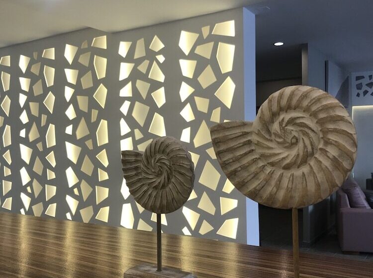 בית מלון כפרי Massouri Beach